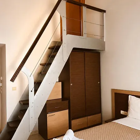 Kladis Club Holidays Aparthotel 4*